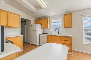 308 NW Civil Bend Ave, Winston, OR 97496 - Photo 16