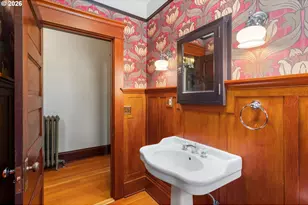 5086 Binns Hill Dr, Hood River, OR 97031 - Photo 16