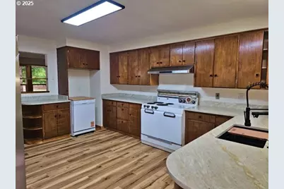 1463 Kendall St, Roseburg, OR 97471 - Photo 20