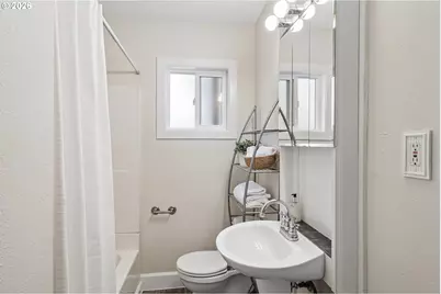 8035 SE 60th Ave, Portland, OR 97206 - Photo 16