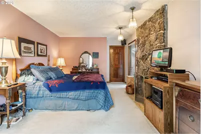 11895 SE Knee Ct, Happy Valley, OR 97086 - Photo 24