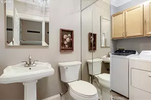 2674 NE 6th Pl, Portland, OR 97212 - Photo 10
