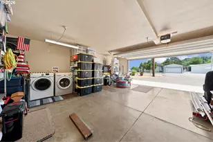 563 S State St, Sutherlin, OR 97479 - Photo 26