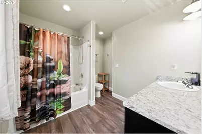 563 S State St, Sutherlin, OR 97479 - Photo 18