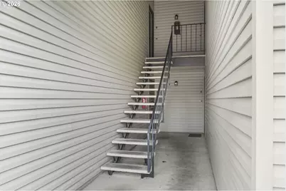 12516 SE Stark St #C, Portland, OR 97233 - Photo 46