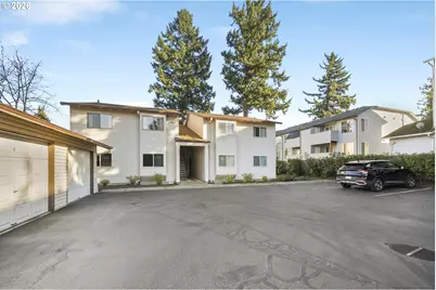 12516 SE Stark St #C, Portland, OR 97233 - Photo 2