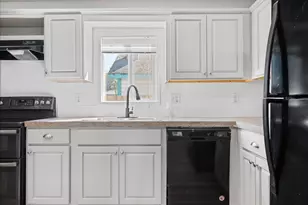 269 Church St, Jefferson, OR 97352 - Photo 12