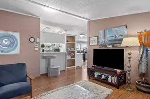 18485 SW Pacific Dr, Tualatin, OR 97062 - Photo 8