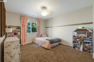 393 Stellers Eagle St NW, Salem, OR 97304 - Photo 32