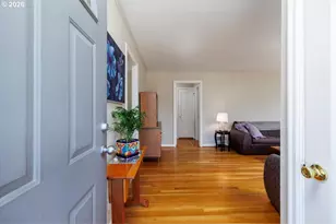 4718 N Amherst St, Portland, OR 97203 - Photo 4