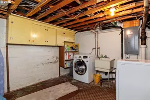 4718 N Amherst St, Portland, OR 97203 - Photo 22
