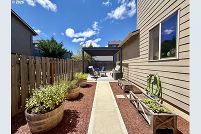 1202 Albatross Ct, Sweet Home, OR 97386 - Photo 30
