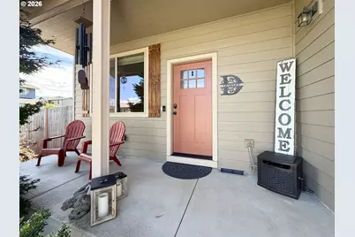 1202 Albatross Ct, Sweet Home, OR 97386 - Photo 4