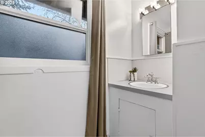 16731 SE Blanton St, Milwaukie, OR 97267 - Photo 30