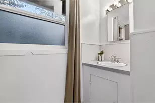 16731 SE Blanton St, Milwaukie, OR 97267 - Photo 30