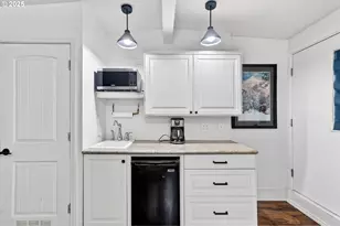 16731 SE Blanton St, Milwaukie, OR 97267 - Photo 32