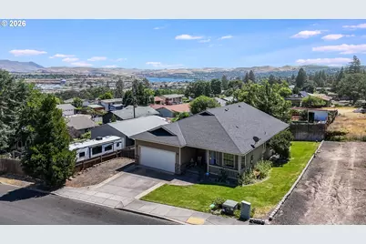 1490 Elberta St, The Dalles, OR 97058 - Photo 1