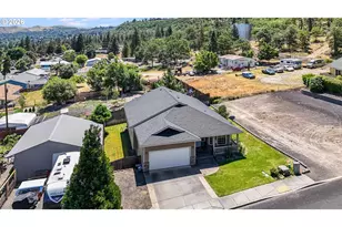 1490 Elberta St, The Dalles, OR 97058 - Photo 4