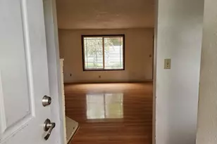 15714 SE 12th St, Vancouver, WA 98683 - Photo 4