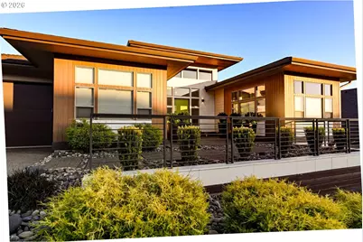 688 W X St, Washougal, WA 98671 - Photo 2