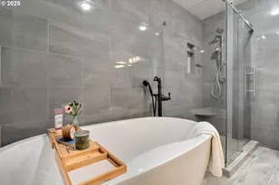 1035 SW Palatine St, Portland, OR 97219 - Photo 26