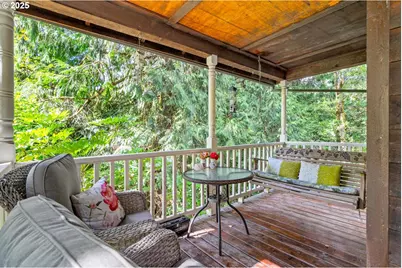 1035 SW Palatine St, Portland, OR 97219 - Photo 8