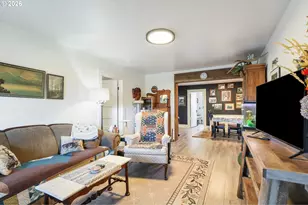 1222 E 8th St, The Dalles, OR 97058 - Photo 8