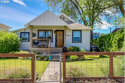 1222 E 8th St, The Dalles, OR 97058 - Photo 2