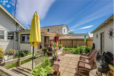 1222 E 8th St, The Dalles, OR 97058 - Photo 32