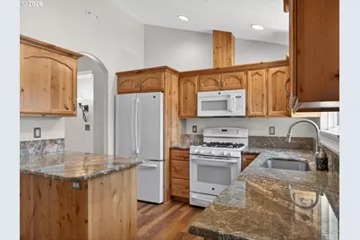 4940 Keiko Ct NE, Salem, OR 97305 - Photo 14