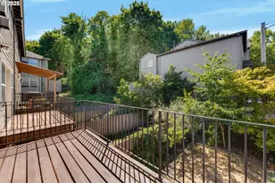 4815 SW 1st Ave, Portland, OR 97239 - Photo 16