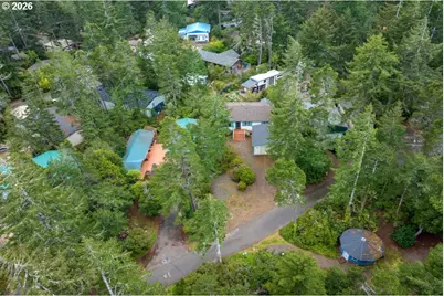 90 Outer Dr, Florence, OR 97439 - Photo 24
