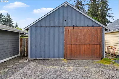 295 10th St, Lyons, OR 97358 - Photo 2