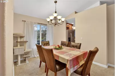 1548 SW Northstar Loop, Troutdale, OR 97060 - Photo 6