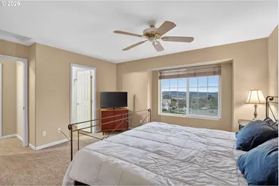 1548 SW Northstar Loop, Troutdale, OR 97060 - Photo 18