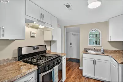 500 N Main St, Newberg, OR 97132 - Photo 14