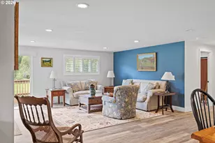 99554 Lone Pine Ln, Myrtle Point, OR 97458 - Photo 12