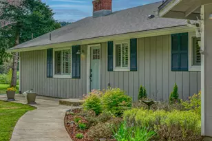 99554 Lone Pine Ln, Myrtle Point, OR 97458 - Photo 2
