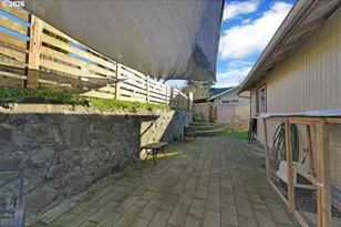 1336 S 7th St, Cottage Grove, OR 97424 - Photo 24