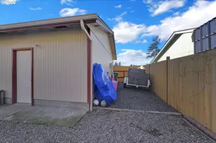 1336 S 7th St, Cottage Grove, OR 97424 - Photo 28