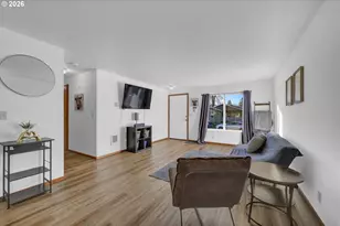 1336 S 7th St, Cottage Grove, OR 97424 - Photo 6