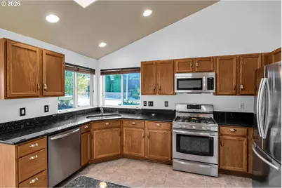15054 Pebble Beach Dr, Oregon City, OR 97045 - Photo 10