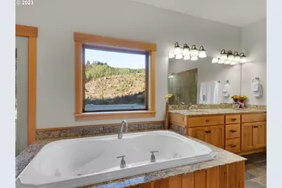 37769 Highway 26, Seaside, OR 97138 - Photo 22