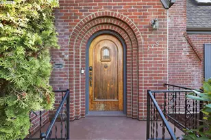 123 W 38th St, Vancouver, WA 98660 - Photo 2