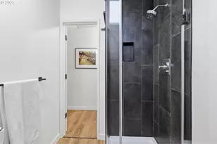 123 W 38th St, Vancouver, WA 98660 - Photo 26