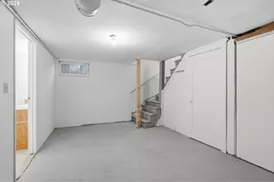 123 W 38th St, Vancouver, WA 98660 - Photo 28