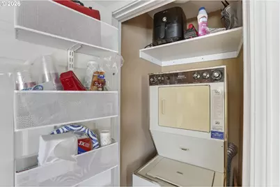 559 NE Bridgeton Rd #6, Portland, OR 97211 - Photo 26