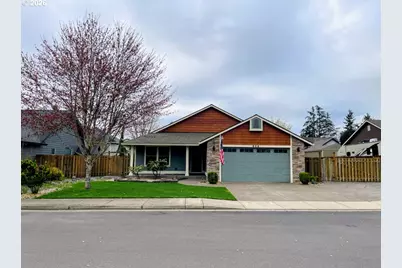 606 E Johnson St, Carlton, OR 97111 - Photo 2