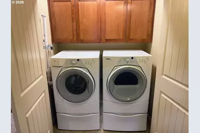 606 E Johnson St, Carlton, OR 97111 - Photo 28