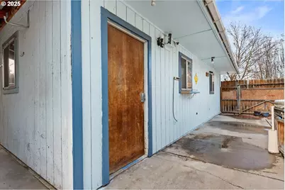 1029 Walnut St, Baker City, OR 97814 - Photo 8